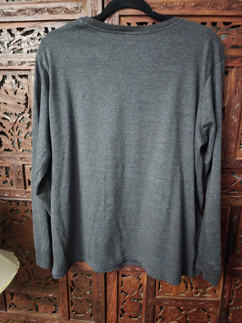 Mossy Oak Charcoal Long-Sleeve Tee with Pink Camo Flag - Picture 5 of 5